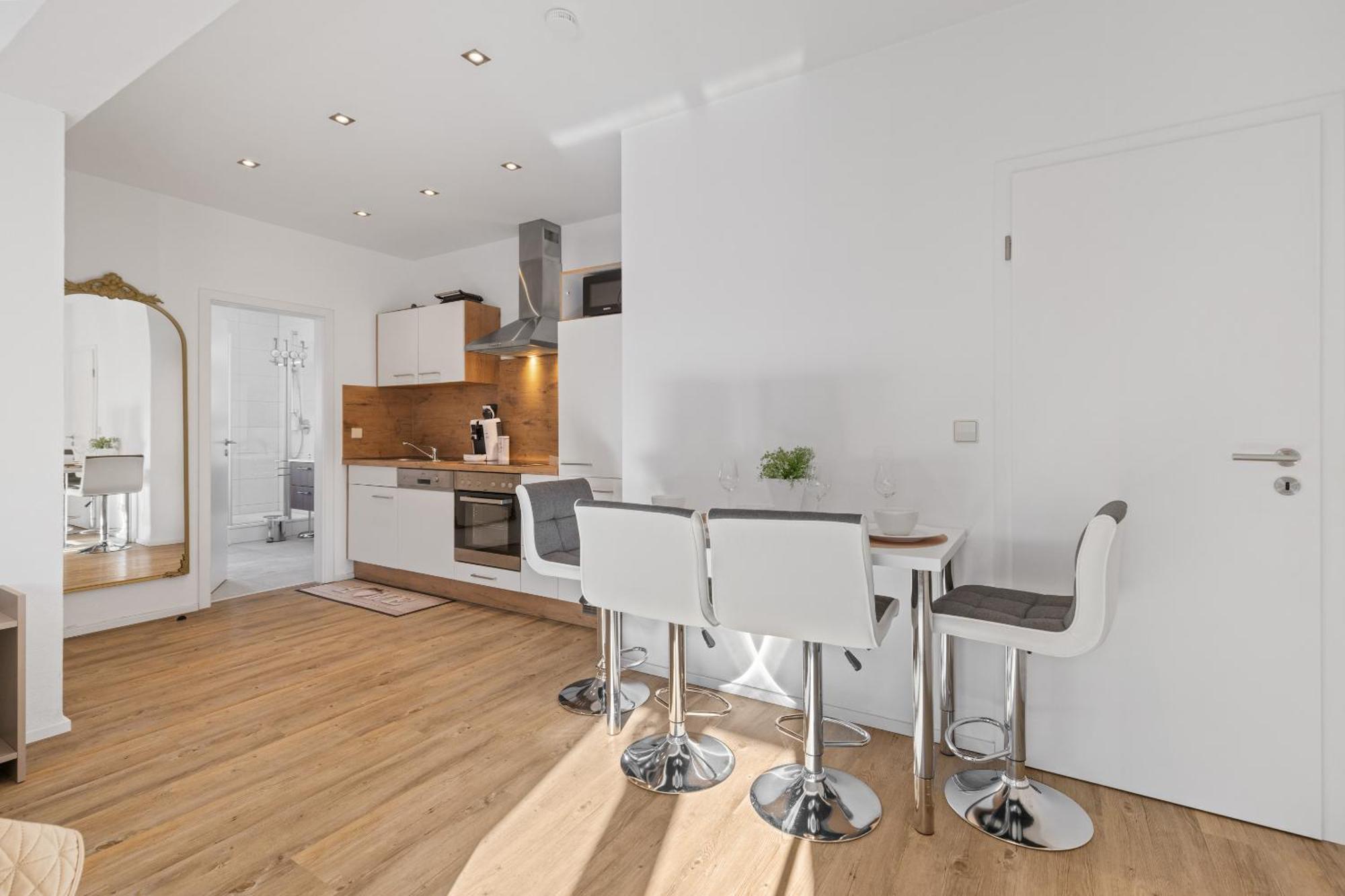 Goldcream Suites - Modern - Netflix - Free Parking Günzburg Exterior foto